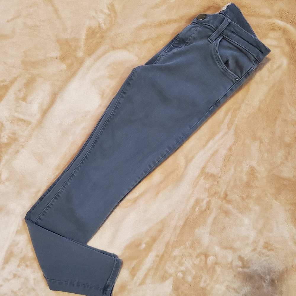 Jeans - Picture 2 of 4